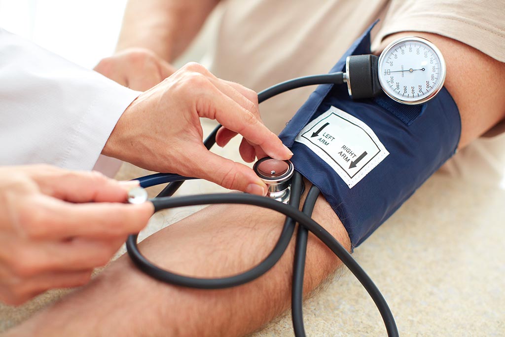 nincs egyszer magas vérnyomás hipertóniával járó problémák